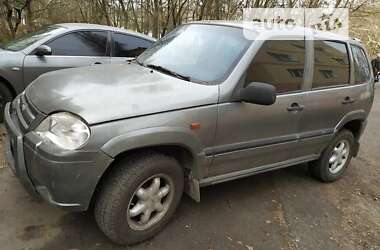 Внедорожник / Кроссовер Chevrolet Niva 2004 в Одессе