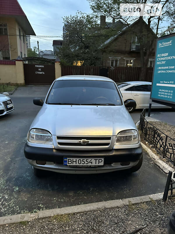 Внедорожник / Кроссовер Chevrolet Niva 2005 в Одессе
