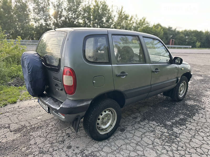 Внедорожник / Кроссовер Chevrolet Niva 2008 в Тернополе фото 12 Внедорожник / Кроссовер Chevrolet Niva 2008 в Тернополе