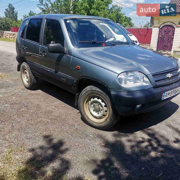 Позашляховик / Кросовер Chevrolet Niva 2007 в Баранівці