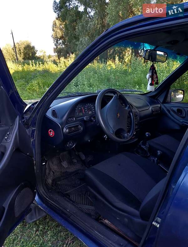 Внедорожник / Кроссовер Chevrolet Niva 2007 в Чернигове