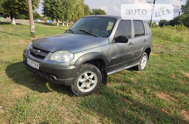 Внедорожник / Кроссовер Chevrolet Niva 2012 в Крыжополе