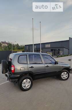 Позашляховик / Кросовер Chevrolet Niva 2005 в Львові