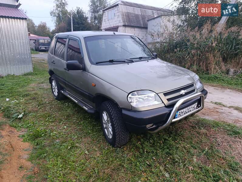 Chevrolet Niva 2008