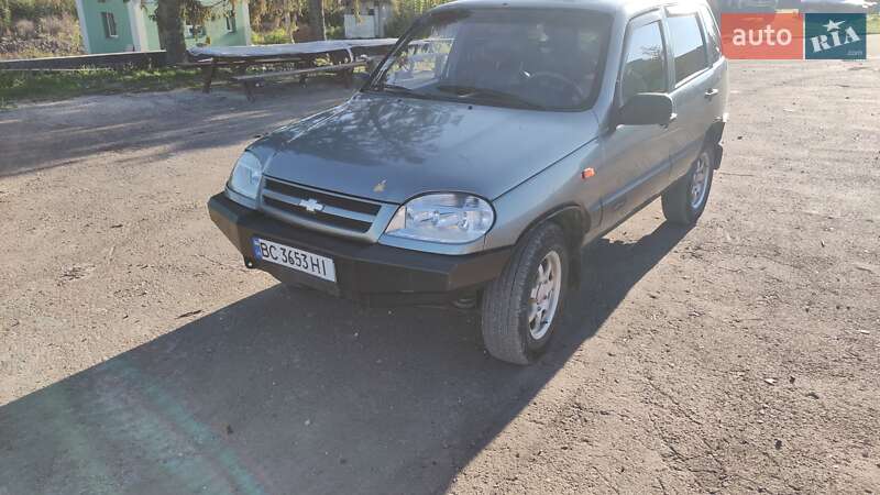 Позашляховик / Кросовер Chevrolet Niva 2007 в 