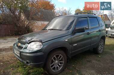 Внедорожник / Кроссовер Chevrolet Niva 2012 в Ахтырке