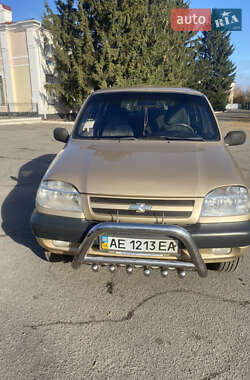 Внедорожник / Кроссовер Chevrolet Niva 2004 в Верхнеднепровске