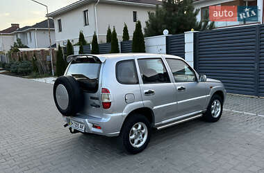 Внедорожник / Кроссовер Chevrolet Niva 2004 в Одессе