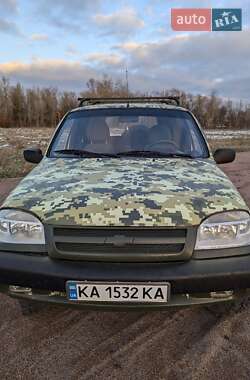 Внедорожник / Кроссовер Chevrolet Niva 2006 в 