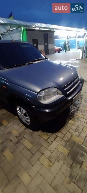 Внедорожник / Кроссовер Chevrolet Niva 2008 в Гайсине