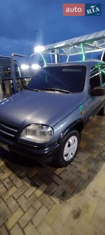 Внедорожник / Кроссовер Chevrolet Niva 2008 в Гайсине