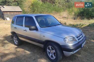 Позашляховик / Кросовер Chevrolet Niva 2006 в Києві