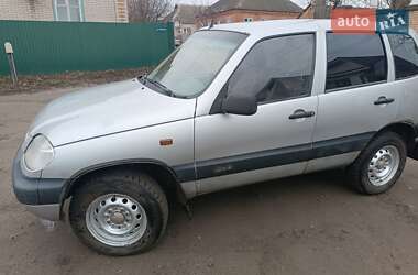 Позашляховик / Кросовер Chevrolet Niva 2004 в Охтирці