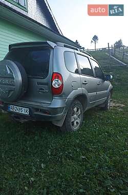 Позашляховик / Кросовер Chevrolet Niva 2010 в Верховині