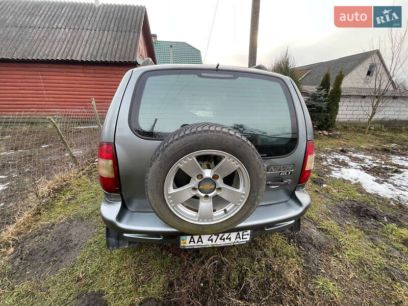 Позашляховик / Кросовер Chevrolet Niva 2008 в Любомлі