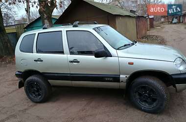 Внедорожник / Кроссовер Chevrolet Niva 2006 в Шостке