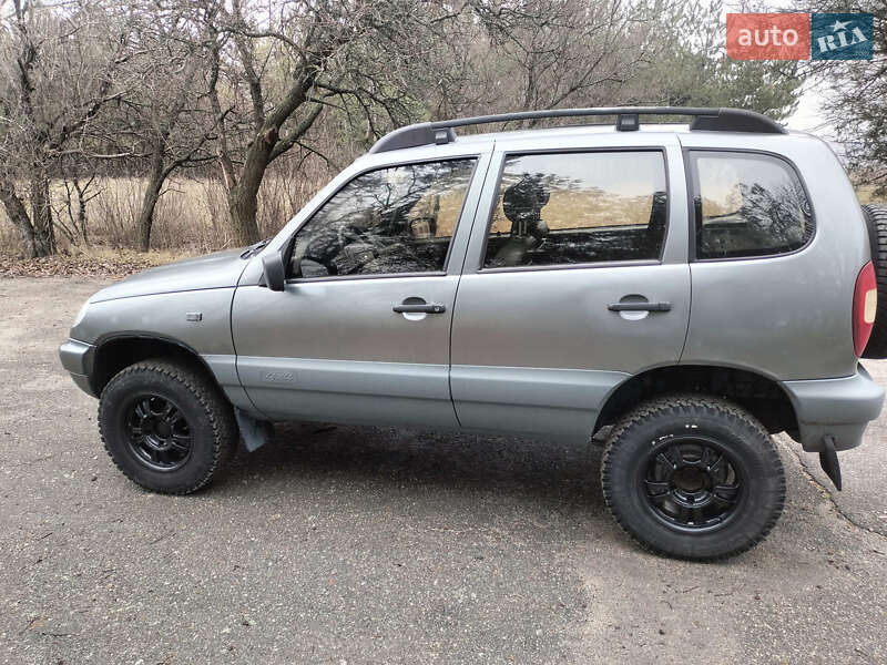 Внедорожник / Кроссовер Chevrolet Niva 2007 в Кропивницком