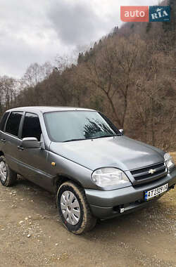 Внедорожник / Кроссовер Chevrolet Niva 2007 в Косове