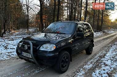 Позашляховик / Кросовер Chevrolet Niva 2006 в Петровому