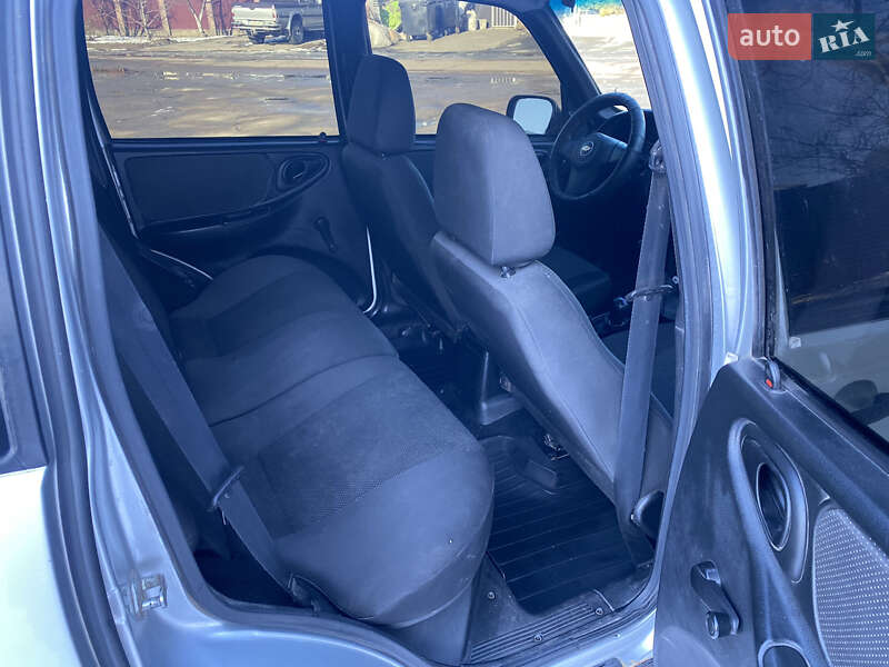 Позашляховик / Кросовер Chevrolet Niva 2011 в Козелеці