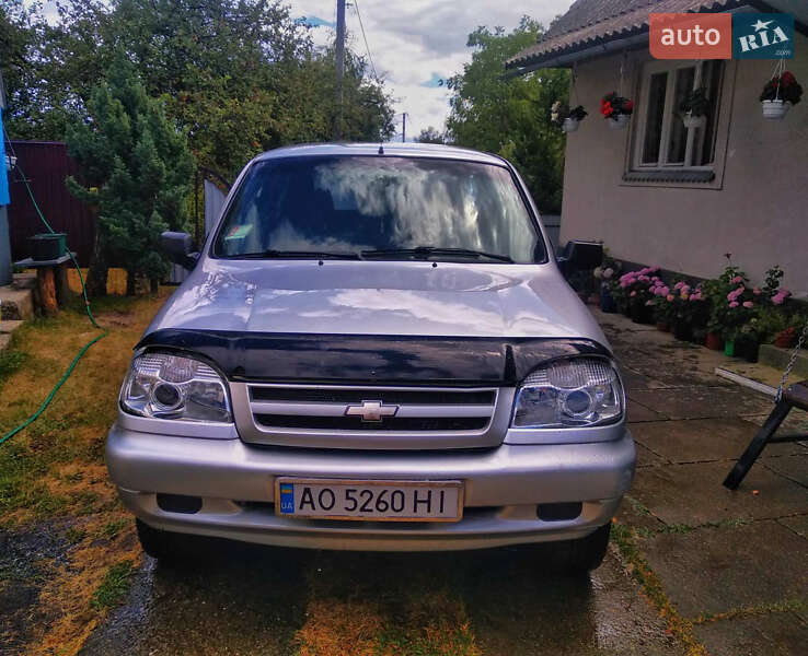 Chevrolet Niva 2008