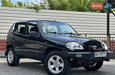 Внедорожник / Кроссовер Chevrolet Niva 2008 в 