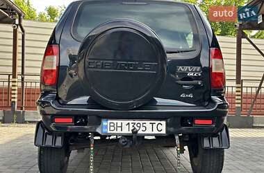 Внедорожник / Кроссовер Chevrolet Niva 2008 в 