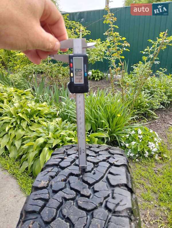 Позашляховик / Кросовер Chevrolet Niva 2011 в Козелеці