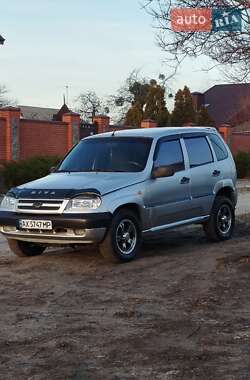 Позашляховик / Кросовер Chevrolet Niva 2006 в 