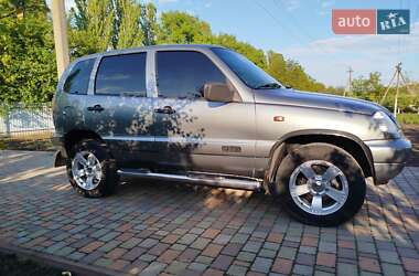 Внедорожник / Кроссовер Chevrolet Niva 2008 в 