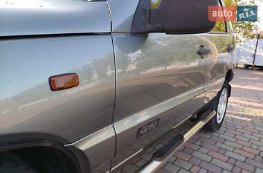 Внедорожник / Кроссовер Chevrolet Niva 2008 в 