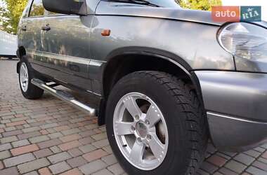 Внедорожник / Кроссовер Chevrolet Niva 2008 в 