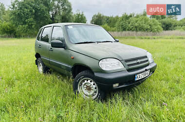 Позашляховик / Кросовер Chevrolet Niva 2005 в Ромнах