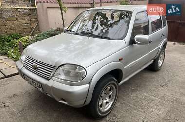 Внедорожник / Кроссовер Chevrolet Niva 2004 в Одессе