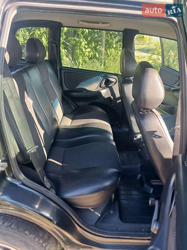 Внедорожник / Кроссовер Chevrolet Niva 2008 в Подольске