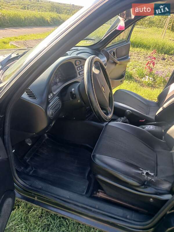 Внедорожник / Кроссовер Chevrolet Niva 2008 в Подольске