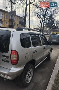 Позашляховик / Кросовер Chevrolet Niva 2007 в 