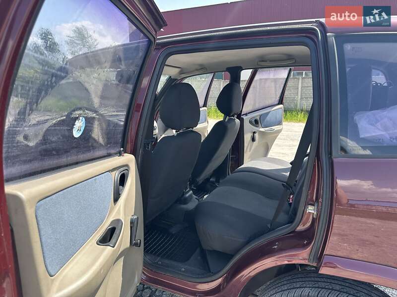 Позашляховик / Кросовер Chevrolet Niva 2005 в Нетішині