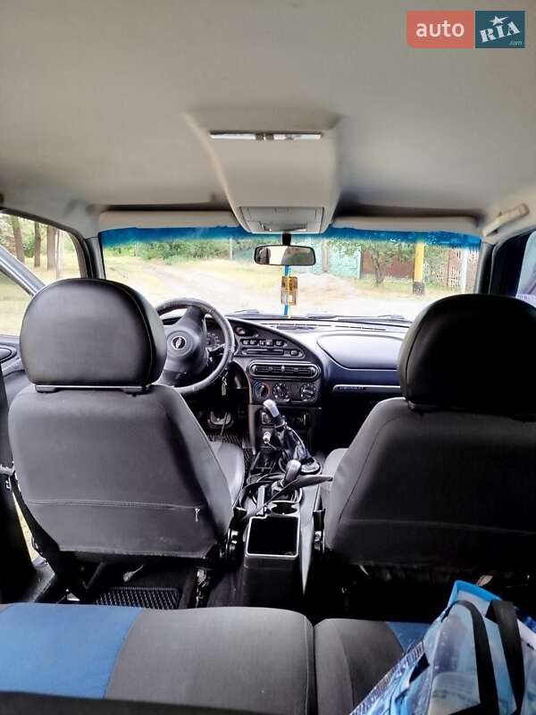 Внедорожник / Кроссовер Chevrolet Niva 2011 в Кривом Роге