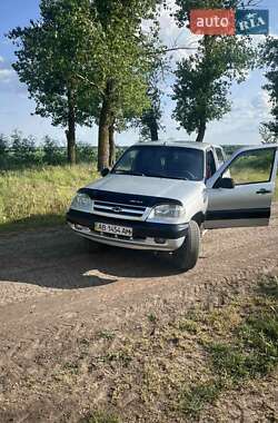 Позашляховик / Кросовер Chevrolet Niva 2004 в Теплику