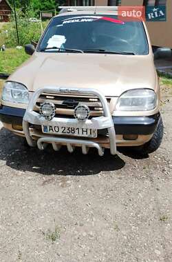 Внедорожник / Кроссовер Chevrolet Niva 2004 в Рахове
