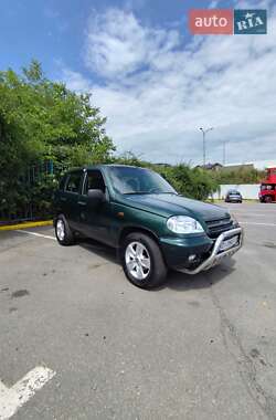 Внедорожник / Кроссовер Chevrolet Niva 2004 в Ужгороде