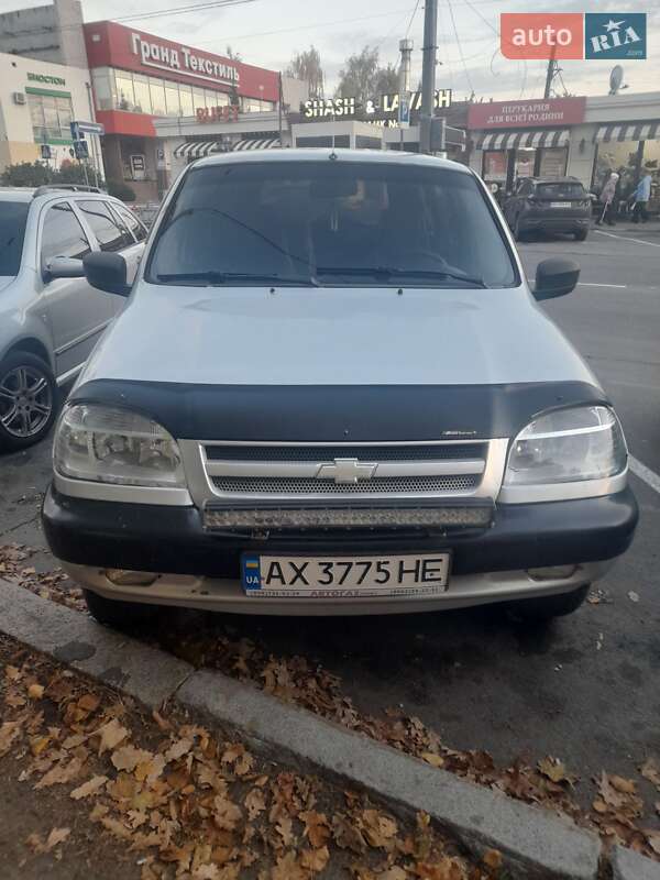 Chevrolet Niva 2005