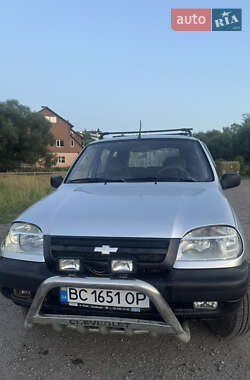 Внедорожник / Кроссовер Chevrolet Niva 2007 в Славском