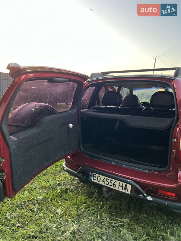 Позашляховик / Кросовер Chevrolet Niva 2007 в Кременці