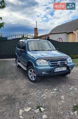 Внедорожник / Кроссовер Chevrolet Niva 2005 в Черкассах