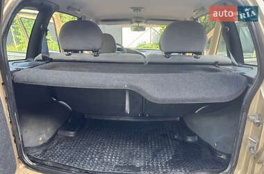 Внедорожник / Кроссовер Chevrolet Niva 2004 в  фото 18 Внедорожник / Кроссовер Chevrolet Niva 2004 в