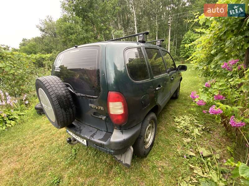 Внедорожник / Кроссовер Chevrolet Niva 2004 в Броварах фото 4 Внедорожник / Кроссовер Chevrolet Niva 2004 в Броварах