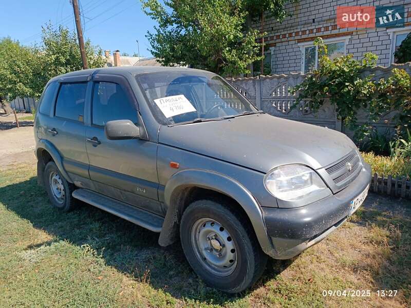 Позашляховик / Кросовер Chevrolet Niva 2006 в Томаківці