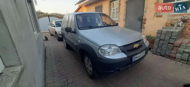 Внедорожник / Кроссовер Chevrolet Niva 2015 в Сумах